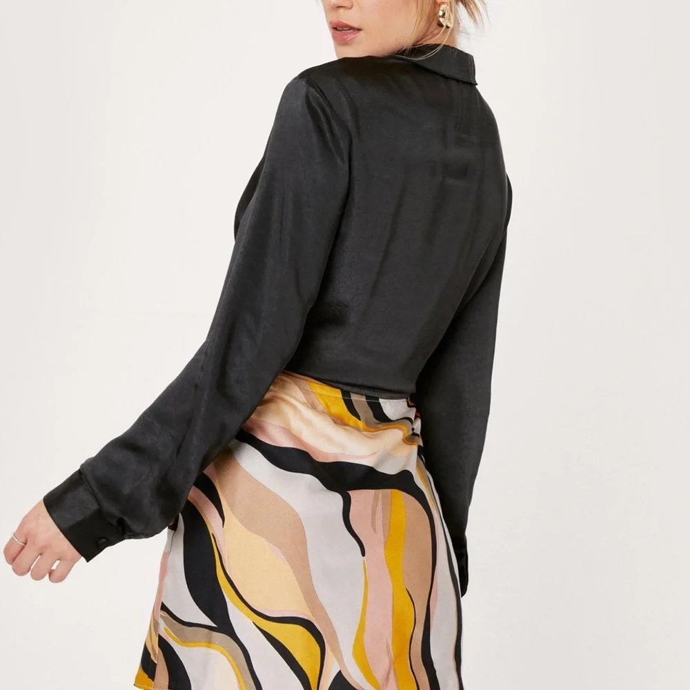 NWT Nasty Gal Mini Wave Skirt - US6/UK10 - Picture 2 of 5
